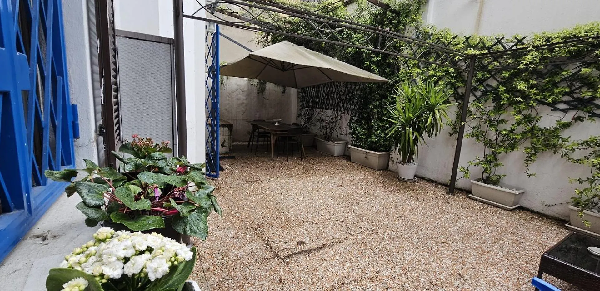 House In The Center Of Milan Apartman